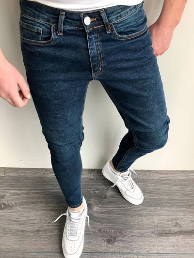 Men's street style classic jeans