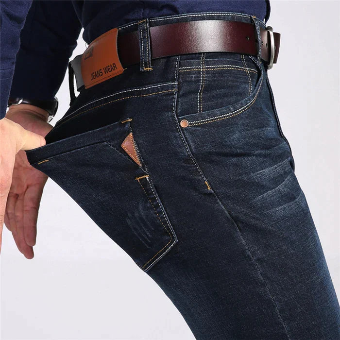 Men's classic style stretchy jeans