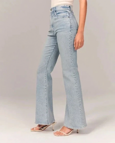 Women's flared high-waisted jeans